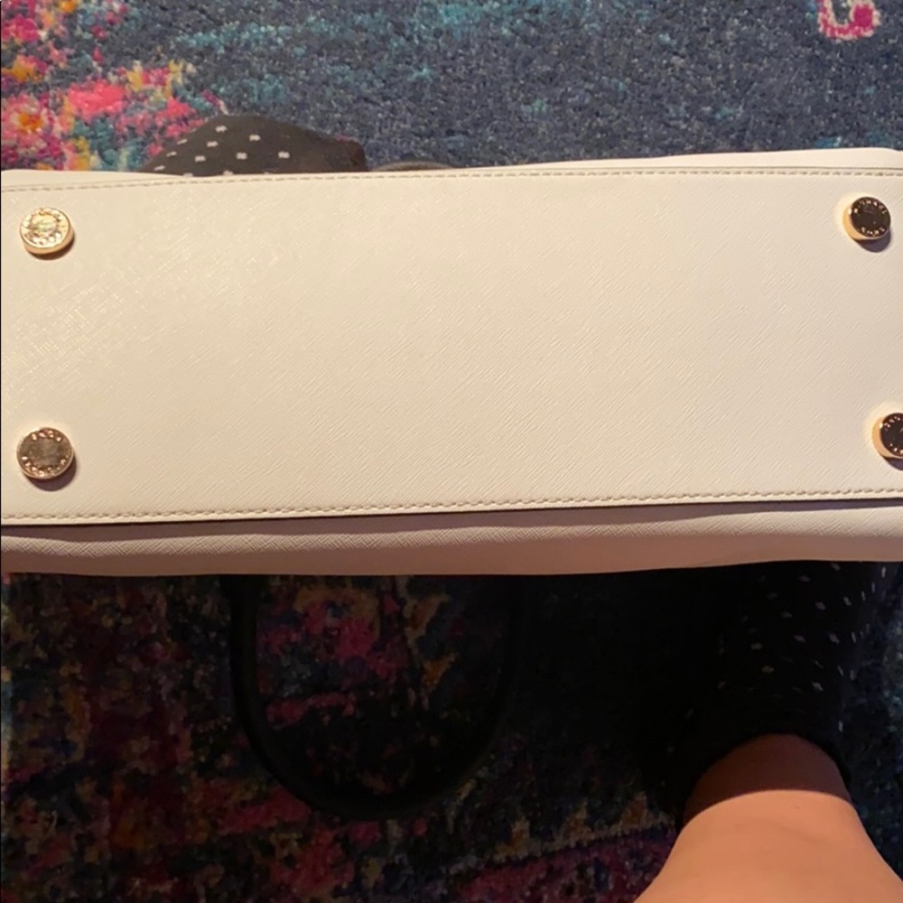 Pocket Book - image 3